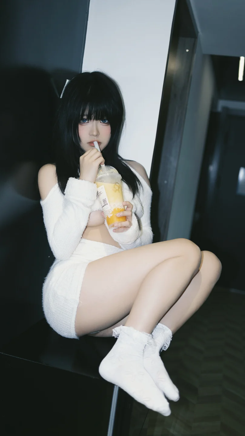 渡久山 - No.003 白色毛茸茸 [46P-274MB] tg@simisebaisi 【丝足阁】007.webp